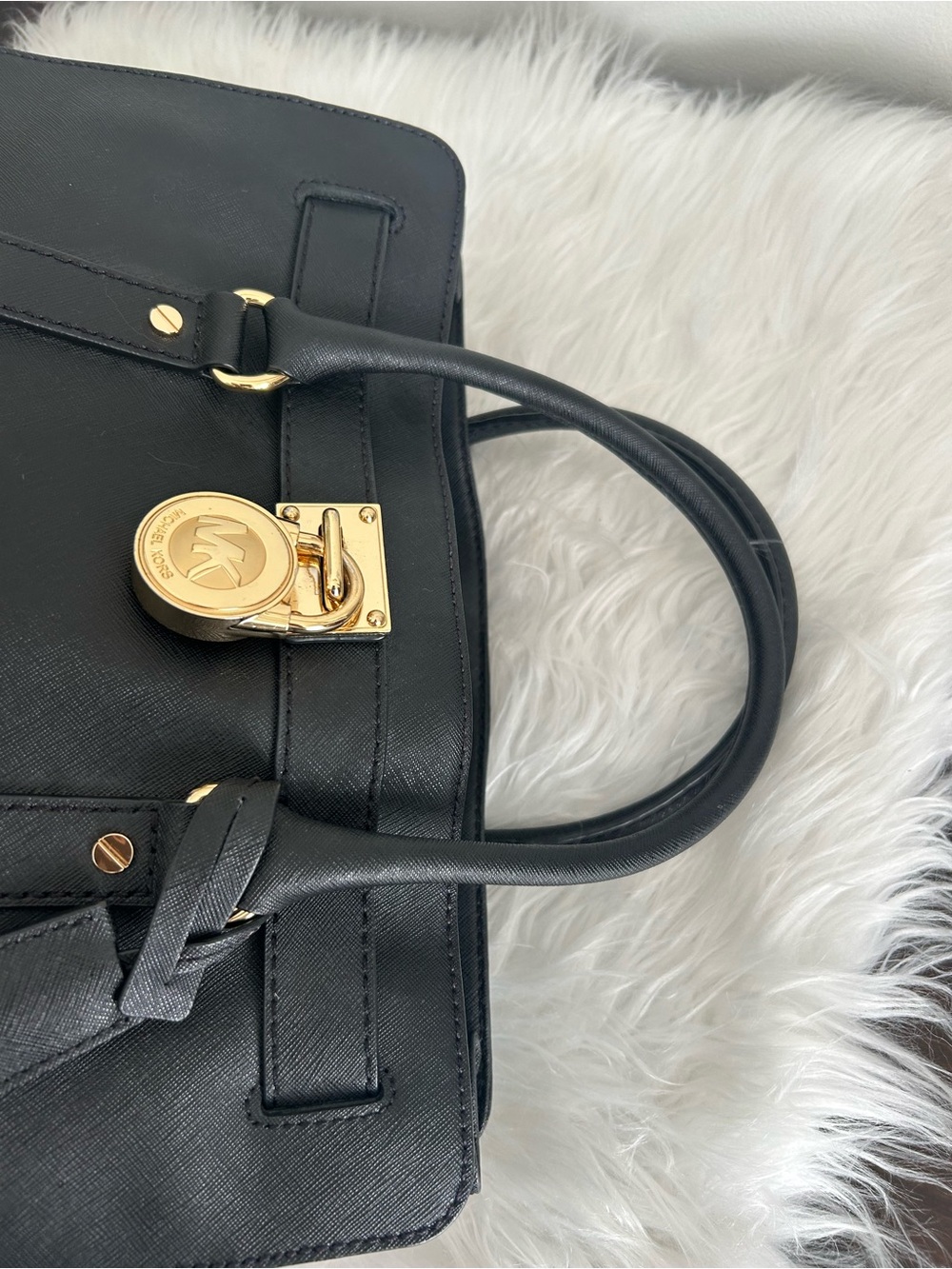 Michael Kors Hamilton Black Saffiano Leather Satchel Tote Lock Key crossbody - Picture 7 of 12